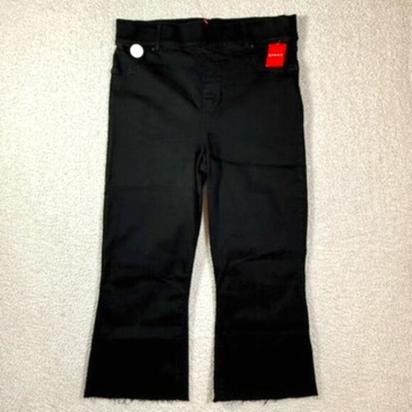 Spanx Womens Cropped Flare Jeans Black Wash Raw Hem Comfy Coastal Boho Sz 2X NWT - Picture 1 of 11